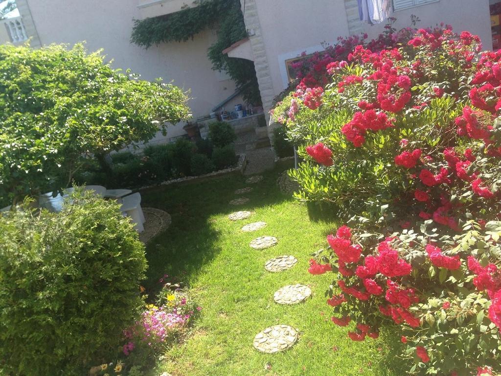 Apartments Esperanza Pašman Екстериор снимка