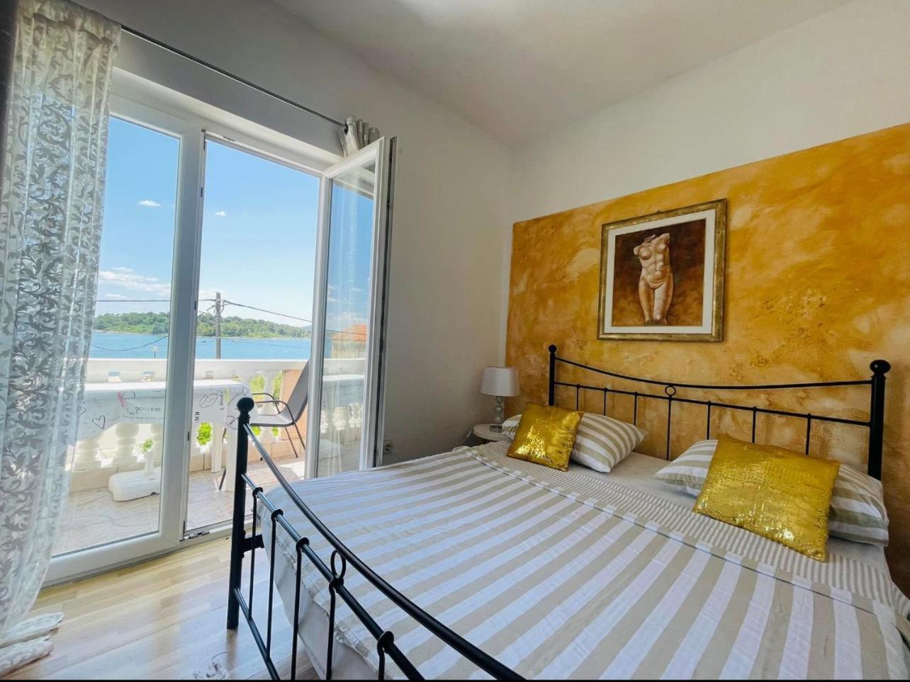 Apartments Esperanza Pašman Екстериор снимка