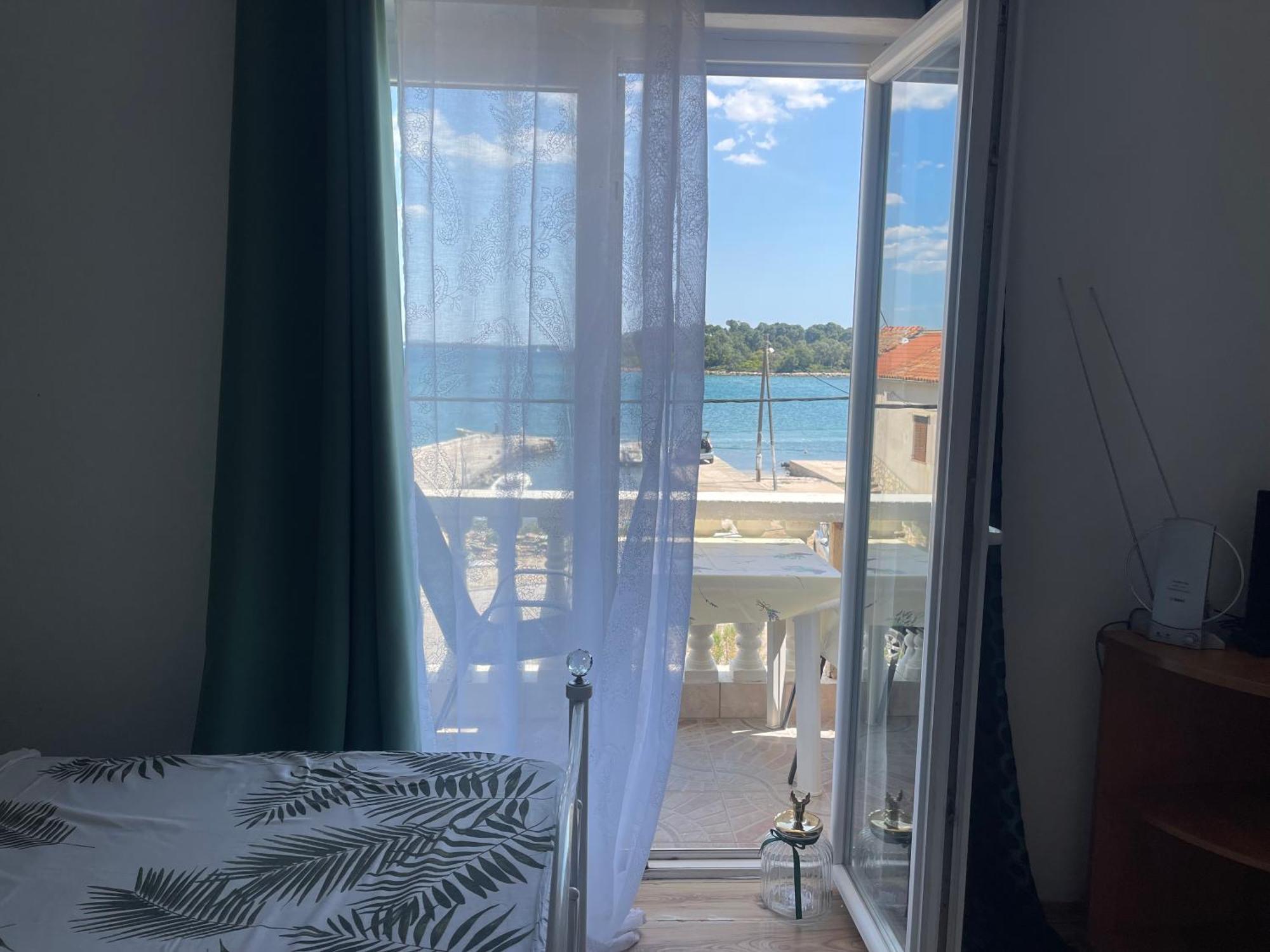 Apartments Esperanza Pašman Екстериор снимка