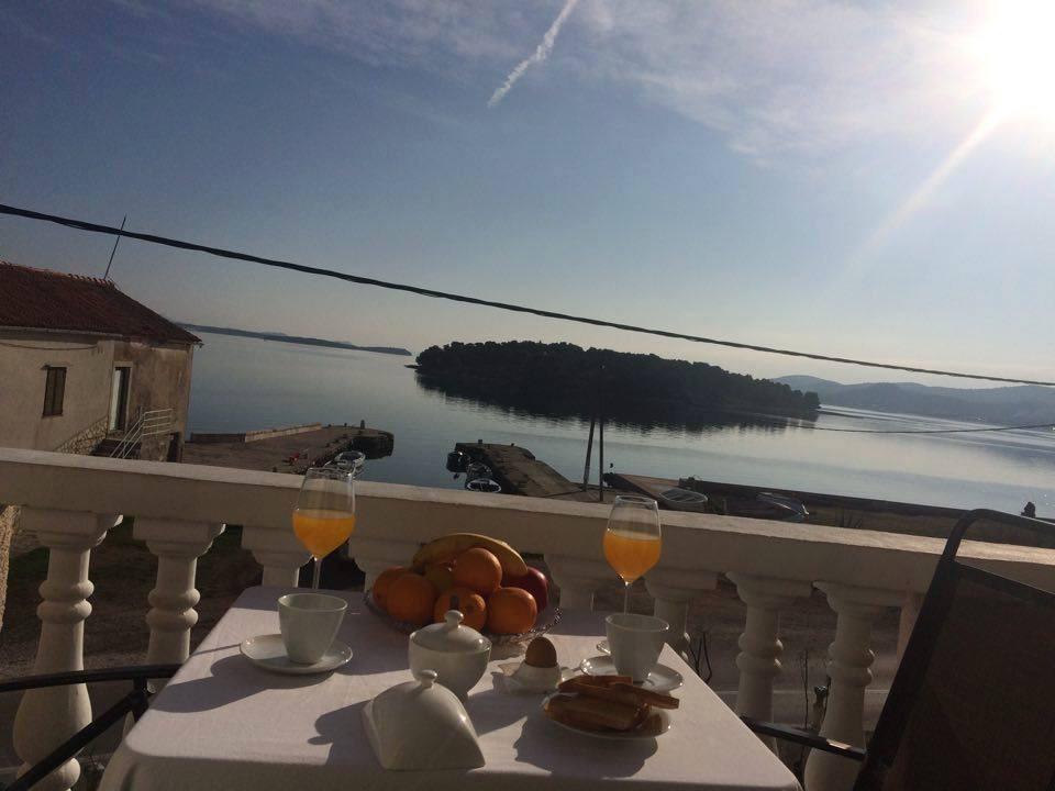 Apartments Esperanza Pašman Стая снимка